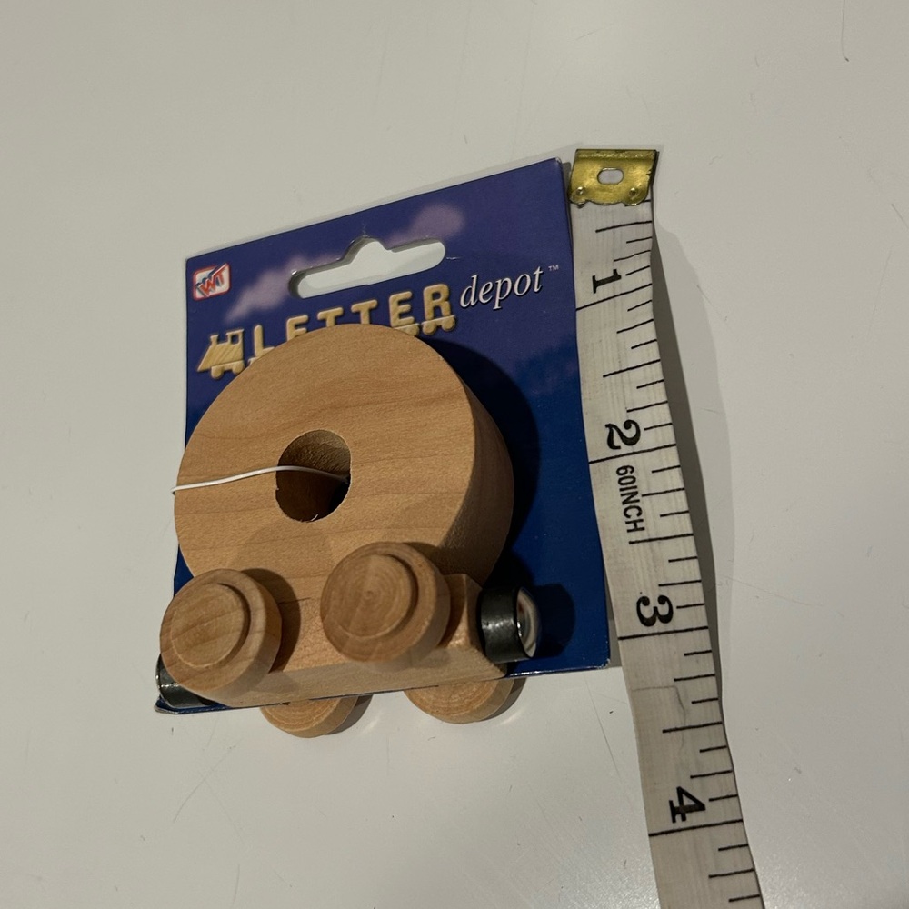 Westrim Crafts Wood Letter O Magnetic Train - Picture 6 of 6